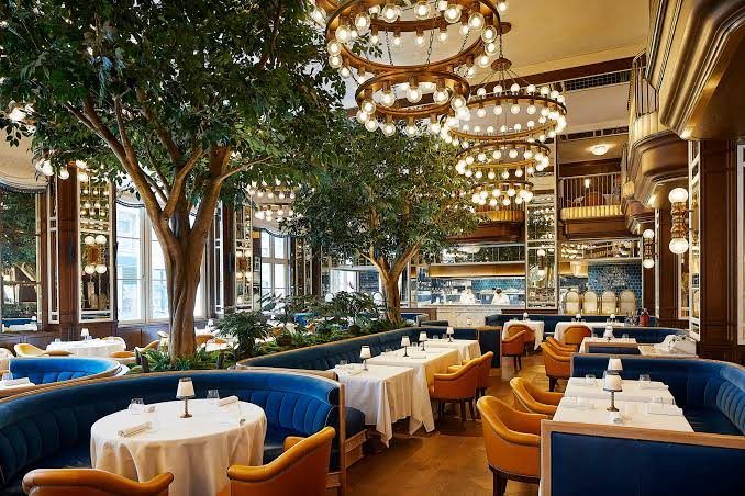 A New York dining room